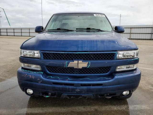 2GCEK19T121224484 - 2002 CHEVROLET silverado K1500 BLUE photo 5