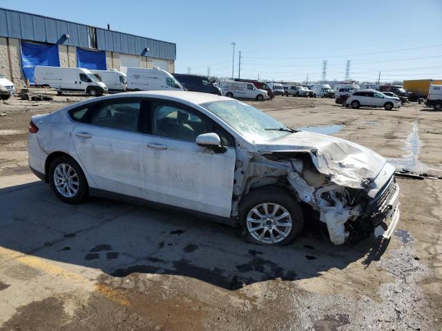 3FA6P0G7XFR126387 - 2015 FORD FUSION S WHITE photo 4