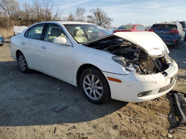 JTHBF30G520032384 - 2002 LEXUS ES 300 WHITE photo 4