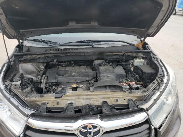 5TDZARFH5FS015038 - 2015 TOYOTA HIGHLANDER LE GRAY photo 12