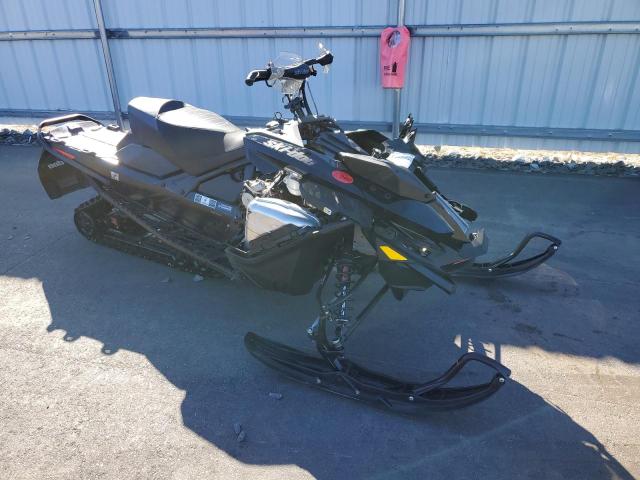 2BPSDSPE7PV000093 - 2023 SKI DOO RENEGADE BLACK photo 1