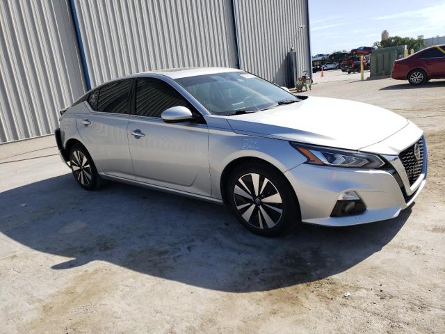 1N4BL4DV2KC124386 - 2019 NISSAN ALTIMA SV SILVER photo 4