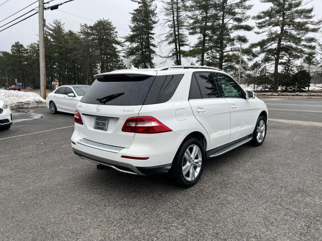4JGDA5HB5FA553789 - 2015 MERCEDES-BENZ ML 350 4MATIC WHITE photo 4