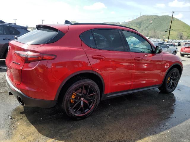 ZASPAJAN8K7C71031 - 2019 ALFA ROMEO STELVIO RED photo 3