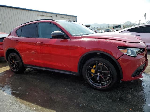 ZASPAJAN8K7C71031 - 2019 ALFA ROMEO STELVIO RED photo 4