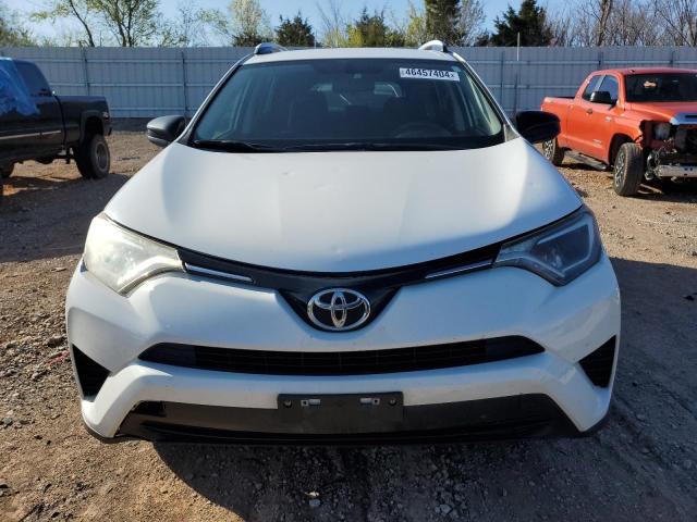 JTMZFREV3GJ061586 - 2016 TOYOTA RAV4 LE WHITE photo 5