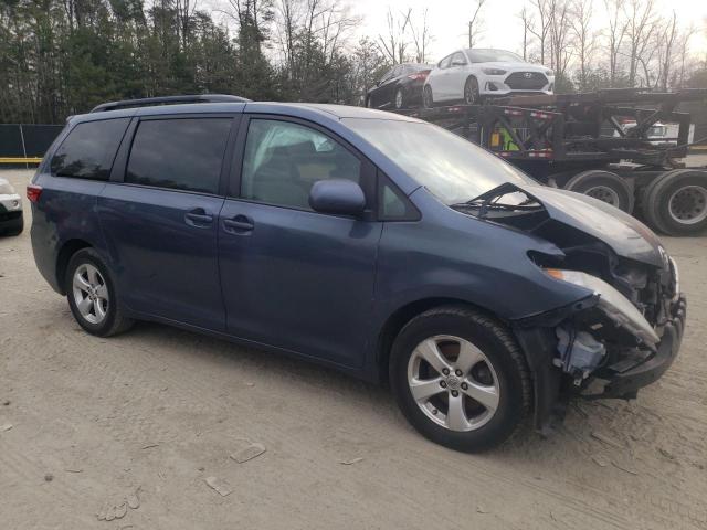 5TDKK3DC5FS637092 - 2015 TOYOTA SIENNA LE BLUE photo 4