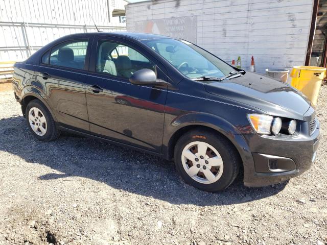 1G1JA5SH4E4164409 - 2014 CHEVROLET SONIC LS GRAY photo 4