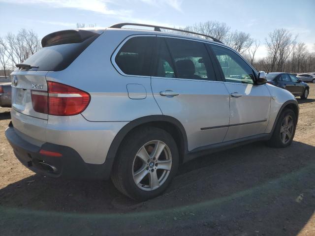 5UXFE835X7LZ43764 - 2007 BMW X5 4.8I SILVER photo 3