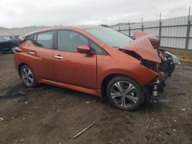 1N4AZ1CV9NC551384 - 2022 NISSAN LEAF SV ORANGE photo 4