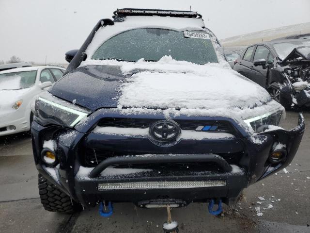 JTEBU5JRXJ5552032 - 2018 TOYOTA 4RUNNER SR5/SR5 PREMIUM 蓝色 照片 5