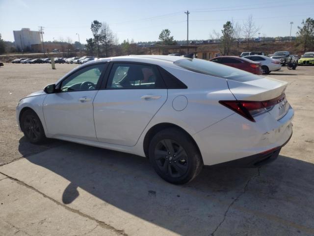 5NPLM4AG4NH080191 - 2022 HYUNDAI ELANTRA SEL WHITE photo 2