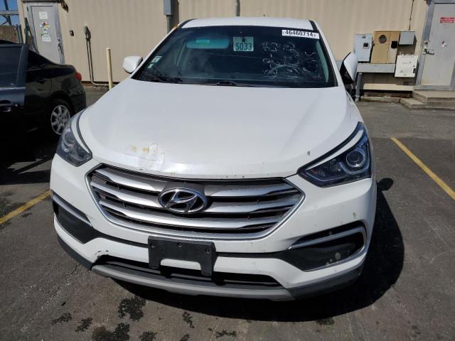 5NMZT3LB3JH089030 - 2018 HYUNDAI SANTA FE S WHITE photo 5