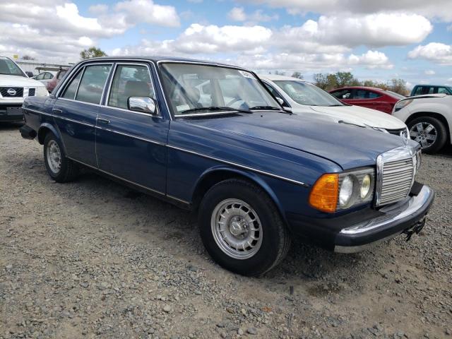 WDBAB33A5EA037436 - 1984 MERCEDES-BENZ 300 DT BLUE photo 4