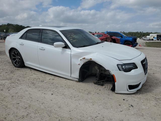 2C3CCABG0JH204013 - 2018 CHRYSLER 300 S WHITE photo 4