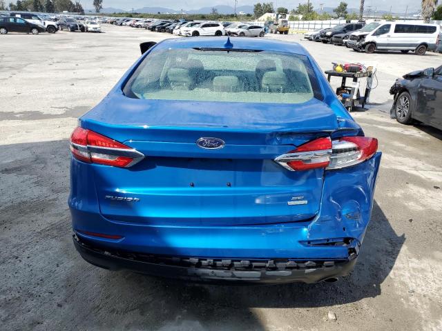 3FA6P0HD0LR233254 - 2020 FORD FUSION SE BLUE photo 6