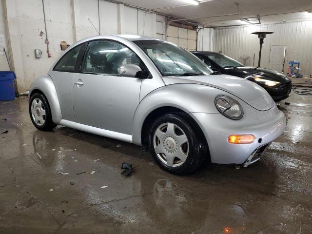 3VWBK21CX4M402373 - 2004 VOLKSWAGEN NEW BEETLE GL 银色 照片 4