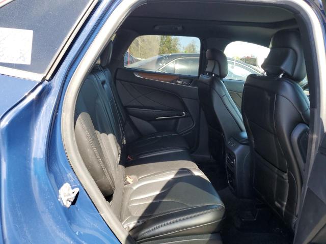 5LMCJ3D95KUL16051 - 2019 LINCOLN MKC RESERVE ლურჯი ფოტო 11