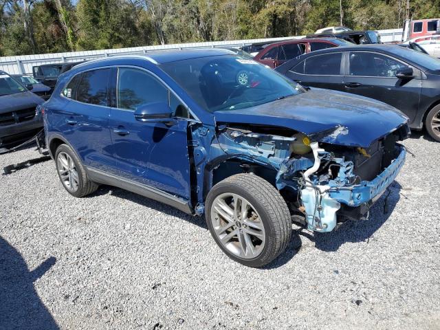 5LMCJ3D95KUL16051 - 2019 LINCOLN MKC RESERVE ლურჯი ფოტო 4