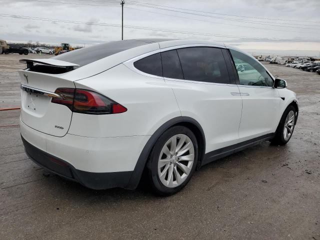 5YJXCBE29HF042790 - 2017 TESLA MODEL X WHITE photo 3