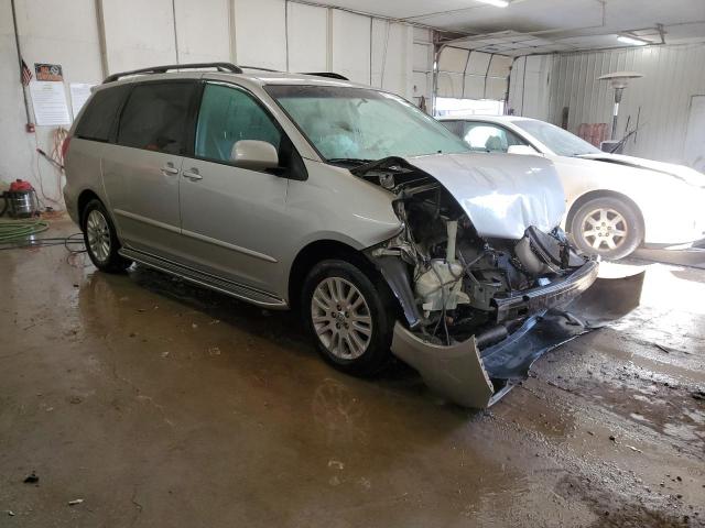 5TDZK22C17S076094 - 2007 TOYOTA SIENNA XLE SILVER photo 4