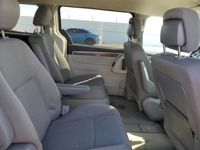 2V4RW4DG4BR714801 - 2011 VOLKSWAGEN ROUTAN S SILVER photo 11