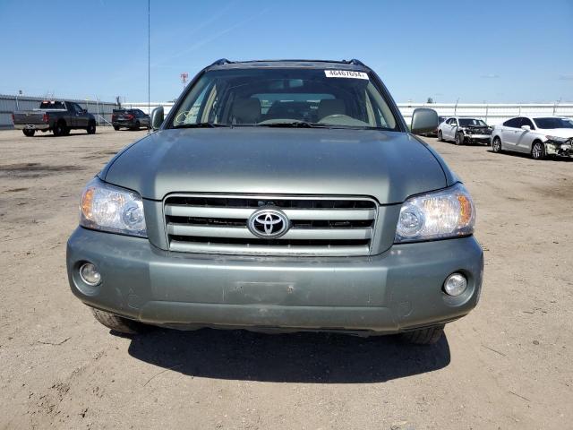 JTEDP21A340011253 - 2004 TOYOTA HIGHLANDER BASE GREEN photo 5