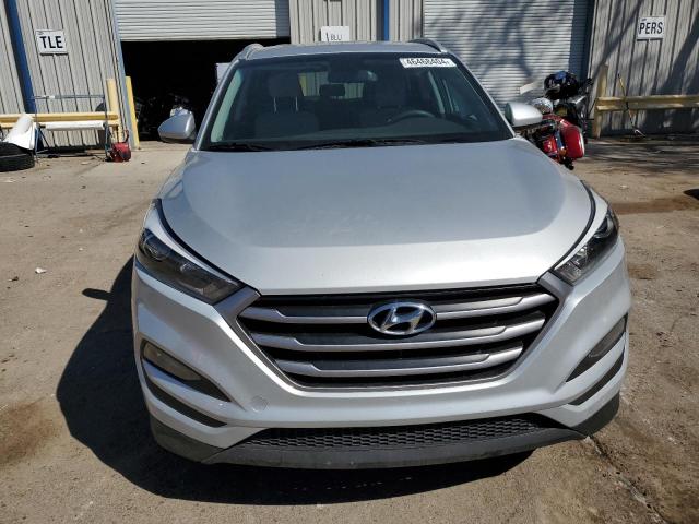 KM8J3CA43HU297893 - 2017 HYUNDAI TUCSON LIMITED SILVER photo 5