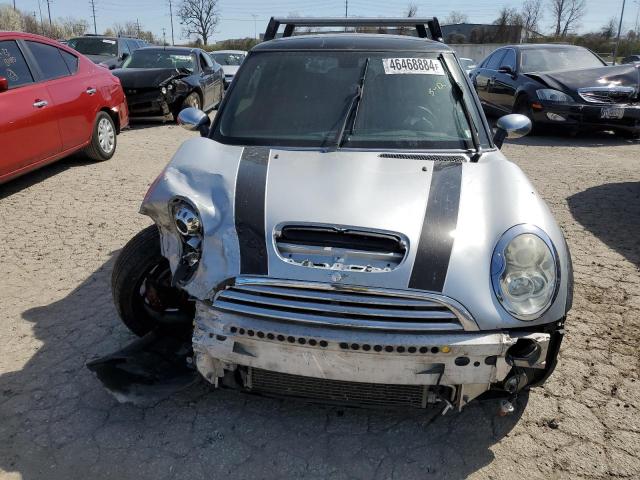 WMWRE33536TG99794 - 2006 MINI COOPER S SILVER photo 5