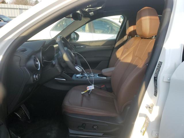 ZASPAKBN8P7D50193 - 2023 ALFA ROMEO STELVIO TI WHITE photo 7