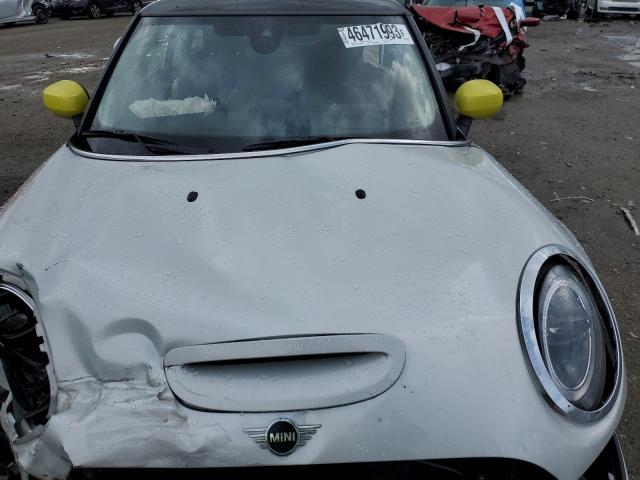 WMW13DJ08N2R60855 - 2022 MINI COOPER SE SILVER photo 11