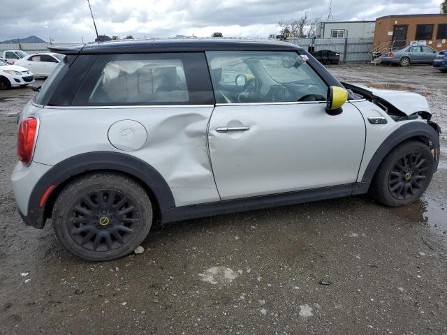 WMW13DJ08N2R60855 - 2022 MINI COOPER SE SILVER photo 3