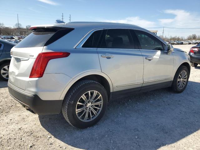 1GYKNBRS3HZ150423 - 2017 CADILLAC XT5 LUXURY SILVER photo 3