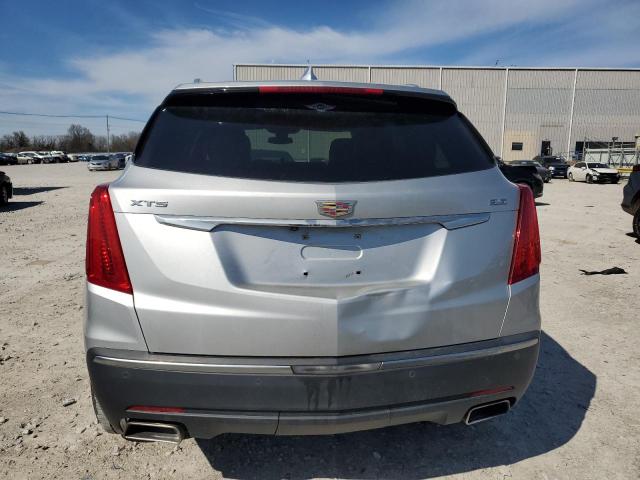 1GYKNBRS3HZ150423 - 2017 CADILLAC XT5 LUXURY SILVER photo 6