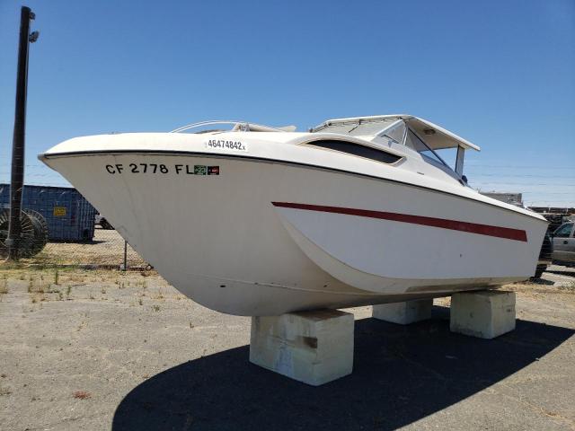 CBC44518M77A - 2000 CHRYSLER BOAT WHITE photo 2