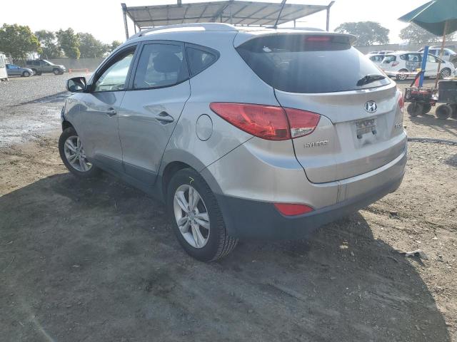 KM8JU3ACXAU109641 - 2010 HYUNDAI TUCSON GLS SILVER photo 2