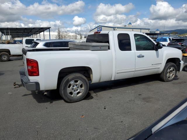 1GCEC29089Z234861 - 2009 CHEVROLET SILVERADO C1500 LT WHITE photo 3