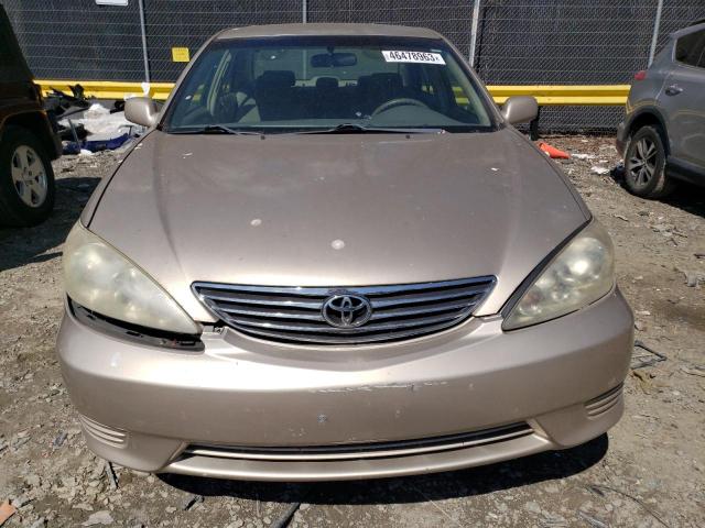 4T1BE32K65U044087 - 2005 TOYOTA CAMRY LE TAN photo 5