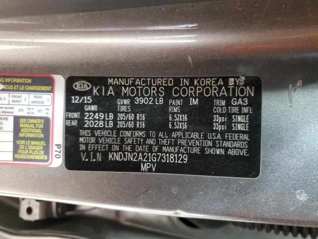 KNDJN2A21G7318129 - 2016 KIA SOUL SILVER photo 13