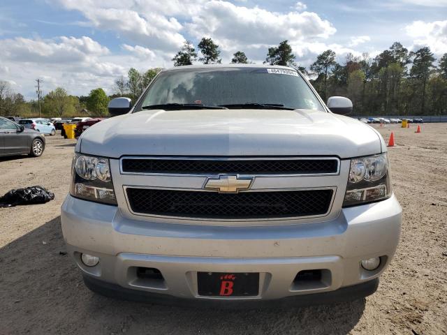 1GNSCJE07BR110404 - 2011 CHEVROLET SUBURBAN C1500 LT SILVER photo 5