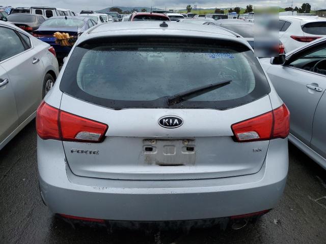 KNAFW5A32C5514001 - 2012 KIA FORTE SX SILVER photo 6