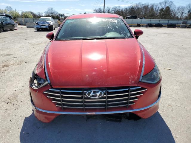 5NPEG4JA0LH054082 - 2020 HYUNDAI SONATA SE RED photo 5