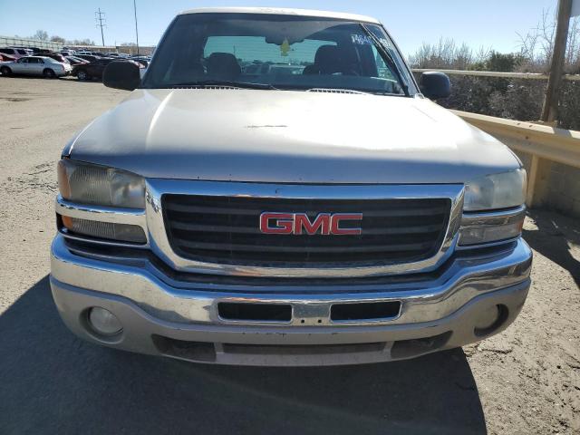 2GTEK19T841260711 - 2004 GMC NEW SIERRA K1500 SILVER photo 5