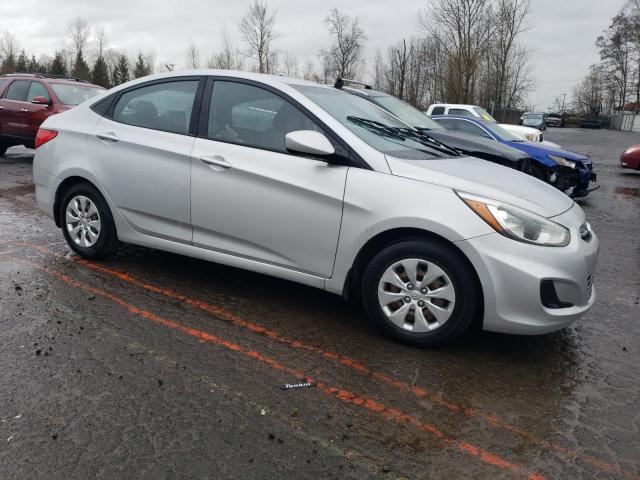 KMHCT4AE5GU077922 - 2016 HYUNDAI ACCENT SE SILVER photo 4