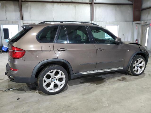 5UXZV4C53D0E07003 - 2013 BMW X5 XDRIVE35I BROWN photo 3