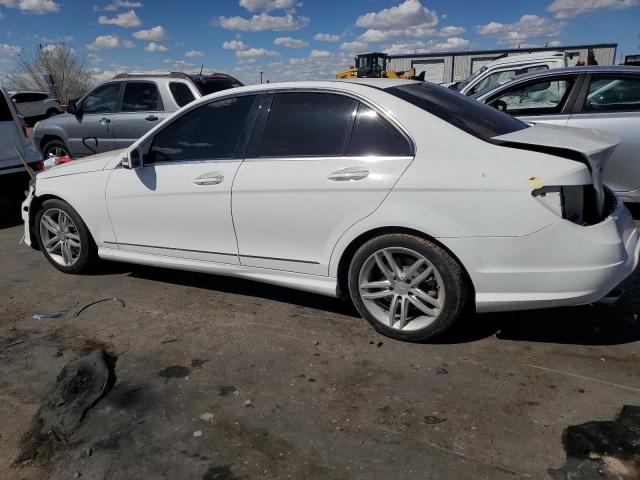 WDDGF8ABXDG070684 - 2013 MERCEDES-BENZ C 300 4MATIC WHITE photo 2