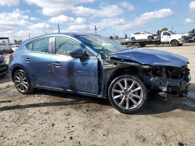 3MZBN1L32JM215218 - 2018 MAZDA 3 TOURING BLUE photo 4