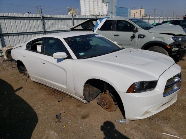 2B3CL3CG2BH545311 - 2011 DODGE CHARGER WHITE photo 4