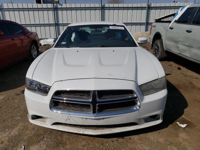 2B3CL3CG2BH545311 - 2011 DODGE CHARGER WHITE photo 5