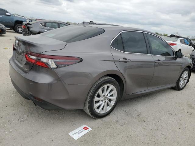 4T1C11AKXPU129376 - 2023 TOYOTA CAMRY LE GRAY photo 3